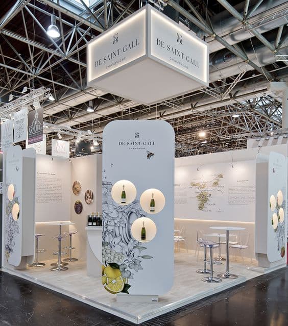 Stand d'exposition en PVC expansé